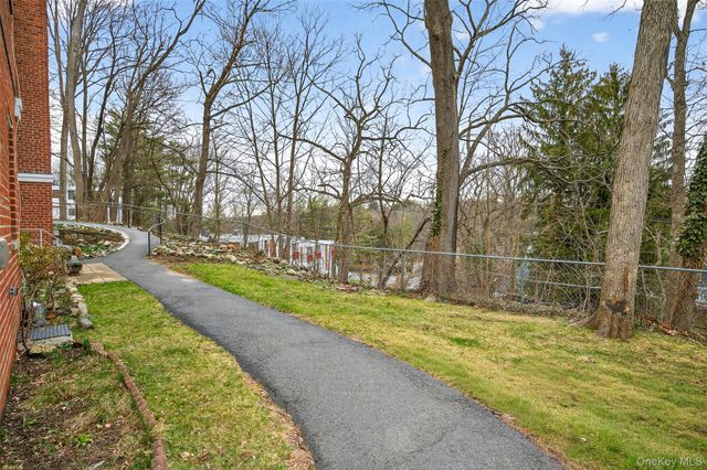 125 N Washington Avenue 58, Hartsdale, NY 10530