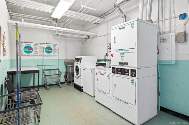 125 N Washington Avenue 58, Hartsdale, NY 10530