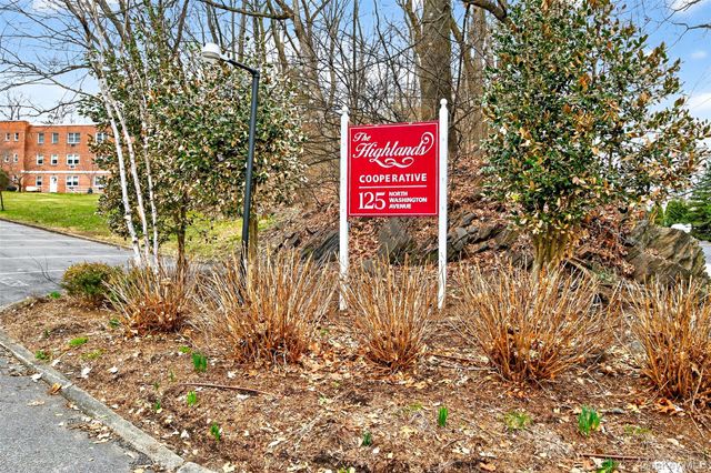 125 N Washington Avenue 58, Hartsdale, NY 10530