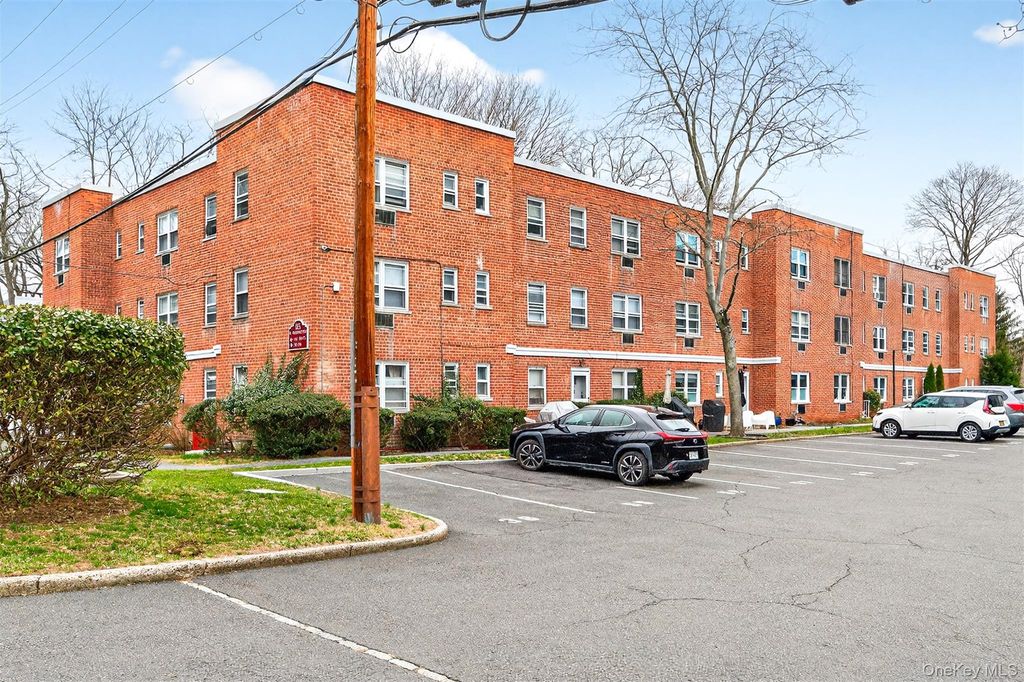 125 N Washington Avenue 58, Hartsdale, NY 10530