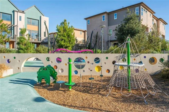 249 Chorus, Irvine, CA 92618