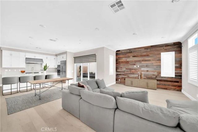 249 Chorus, Irvine, CA 92618