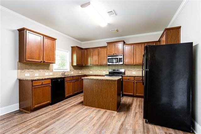 1699 Balmoral Drive SW, Conyers, GA 30094