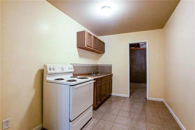 1699 Balmoral Drive SW, Conyers, GA 30094