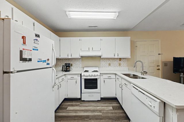 2182 Spoleto Lane, North Charleston, SC 29406