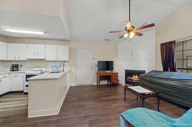 2182 Spoleto Lane, North Charleston, SC 29406