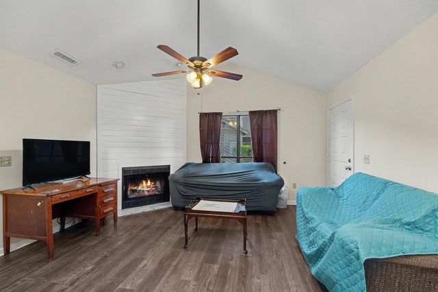 2182 Spoleto Lane, North Charleston, SC 29406