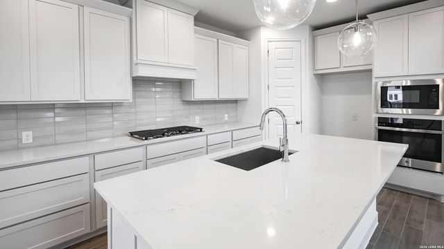 5001 Obispo Circle, Schertz, TX 78124