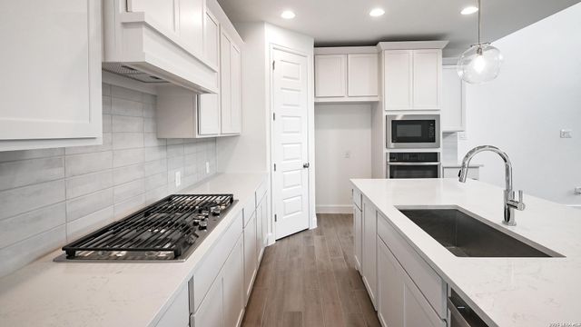 5001 Obispo Circle, Schertz, TX 78124
