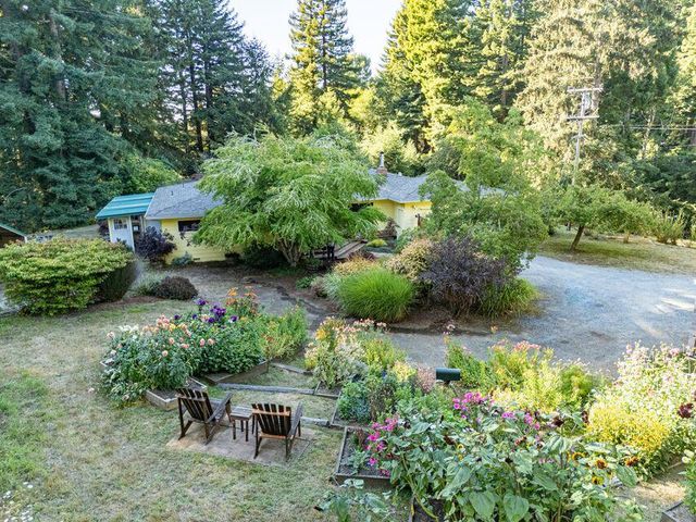 2099 Fickle Hill Road, Arcata, CA 95521