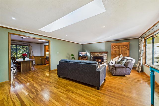 2099 Fickle Hill Road, Arcata, CA 95521