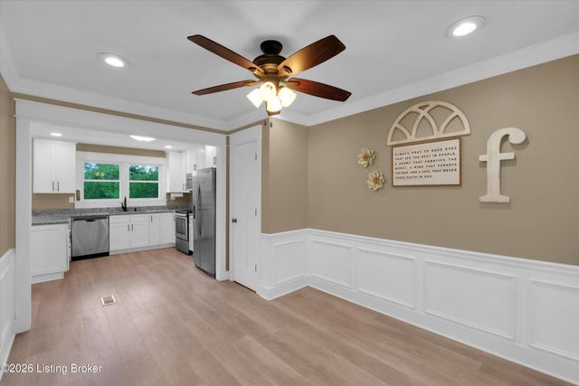 3711 Briar Ridge Rd, La Grange, KY 40031