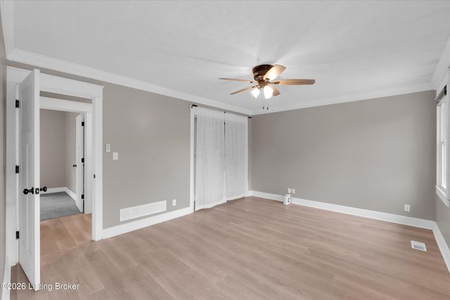 3711 Briar Ridge Rd, La Grange, KY 40031