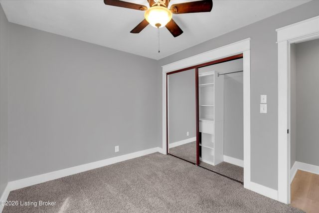 3711 Briar Ridge Rd, La Grange, KY 40031
