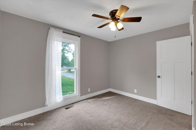 3711 Briar Ridge Rd, La Grange, KY 40031