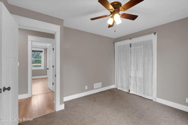 3711 Briar Ridge Rd, La Grange, KY 40031