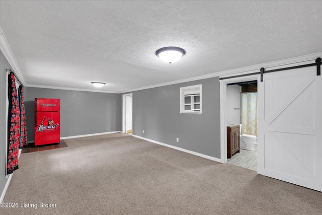 3711 Briar Ridge Rd, La Grange, KY 40031