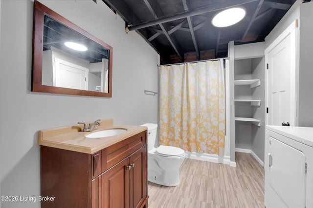 3711 Briar Ridge Rd, La Grange, KY 40031