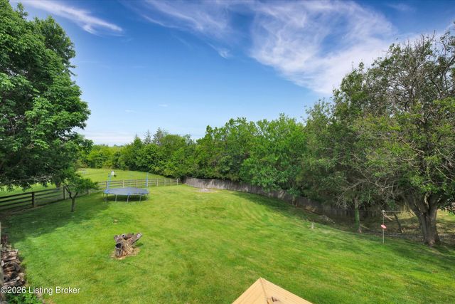 3711 Briar Ridge Rd, La Grange, KY 40031