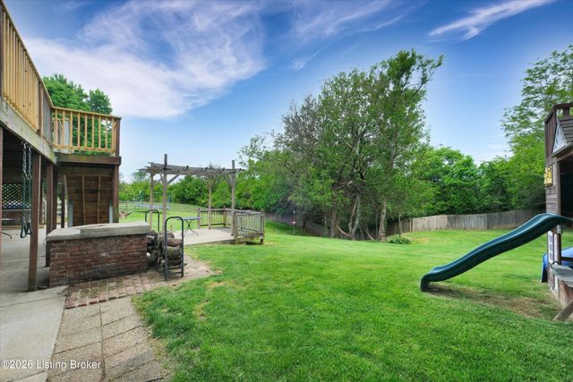 3711 Briar Ridge Rd, La Grange, KY 40031