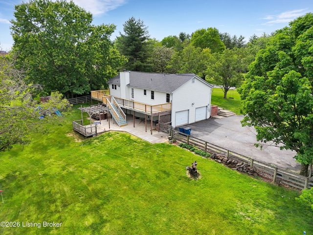 3711 Briar Ridge Rd, La Grange, KY 40031