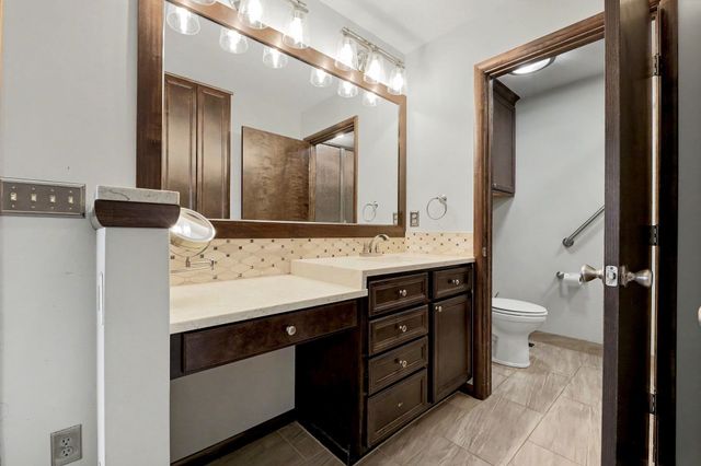 419 N Mimosa Dr, Haysville, KS 67060