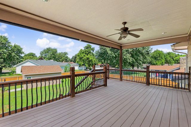 419 N Mimosa Dr, Haysville, KS 67060