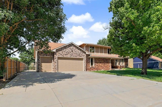 419 N Mimosa Dr, Haysville, KS 67060