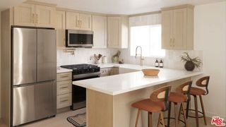 3030 Valle Vista Drive 27, Los Angeles, CA 90065