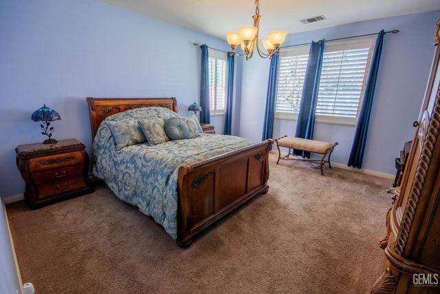 509 Jewel Flower Street, Bakersfield, CA 93312