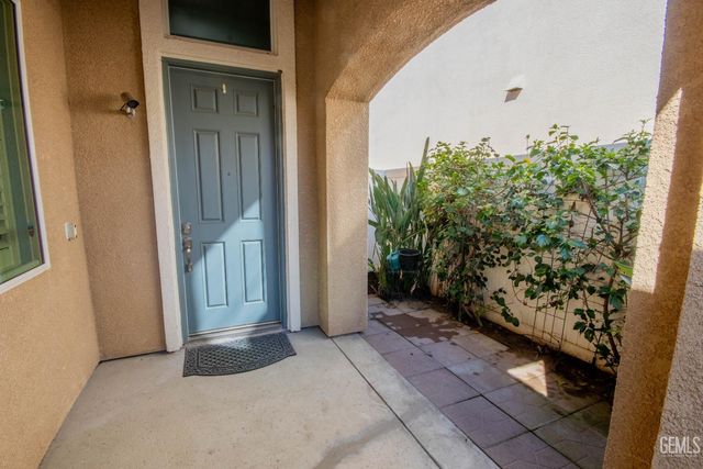 509 Jewel Flower Street, Bakersfield, CA 93312