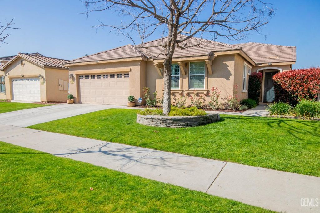 509 Jewel Flower Street, Bakersfield, CA 93312