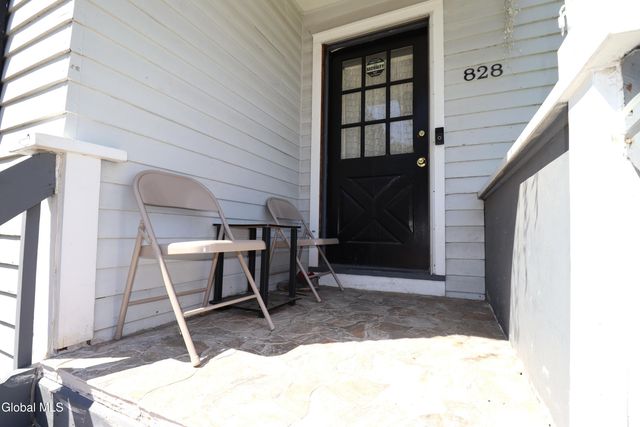 828 Harrison Avenue, Schenectady, NY 12306