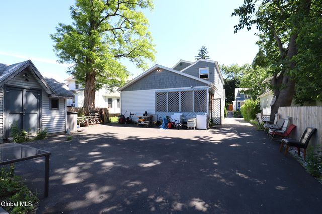 828 Harrison Avenue, Schenectady, NY 12306