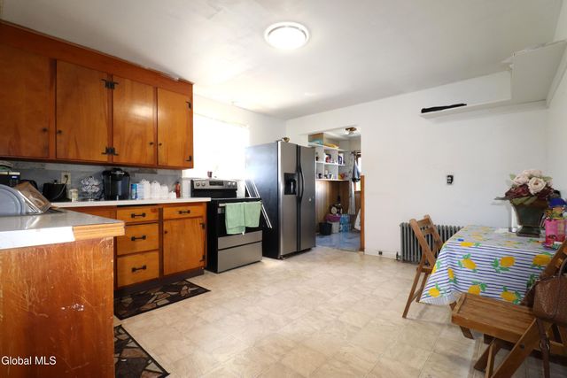 828 Harrison Avenue, Schenectady, NY 12306