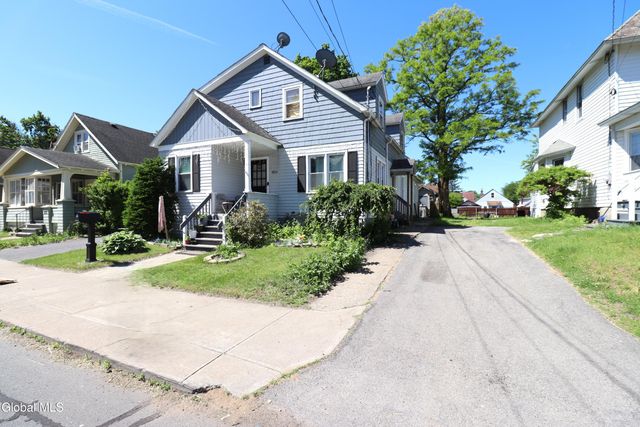 828 Harrison Avenue, Schenectady, NY 12306