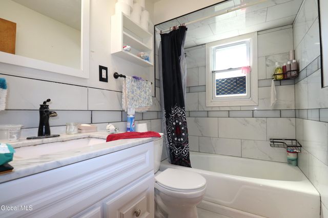 828 Harrison Avenue, Schenectady, NY 12306