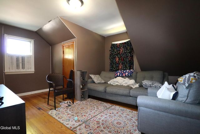 828 Harrison Avenue, Schenectady, NY 12306