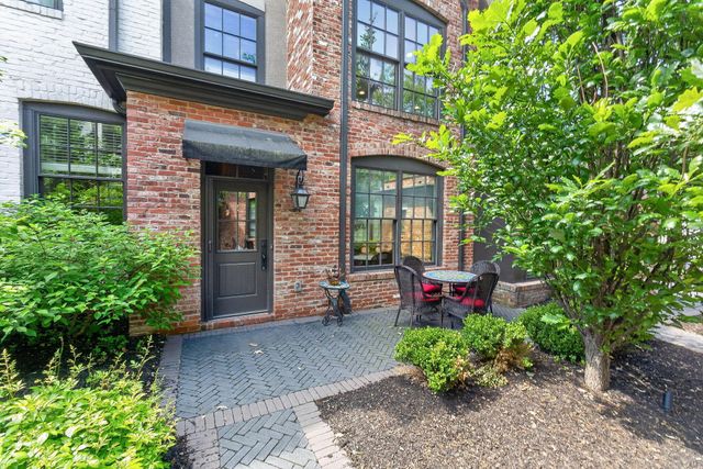 74 N 6th Street, TH52, Columbus, OH 43215