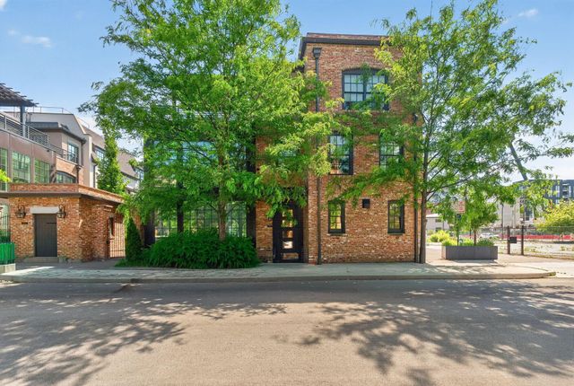 74 N 6th Street, TH52, Columbus, OH 43215