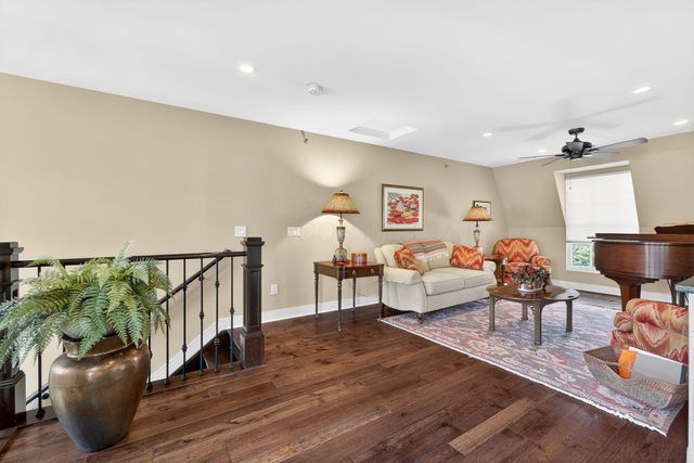 74 N 6th Street, TH52, Columbus, OH 43215