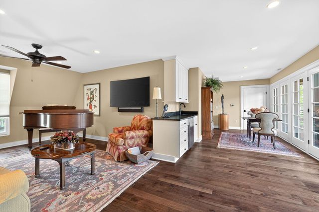 74 N 6th Street, TH52, Columbus, OH 43215