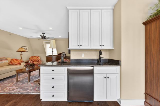 74 N 6th Street, TH52, Columbus, OH 43215