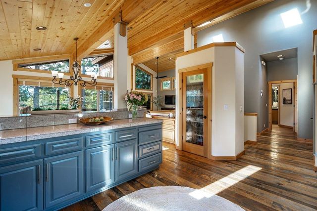 12391 Stockholm Way, Truckee, CA 96161