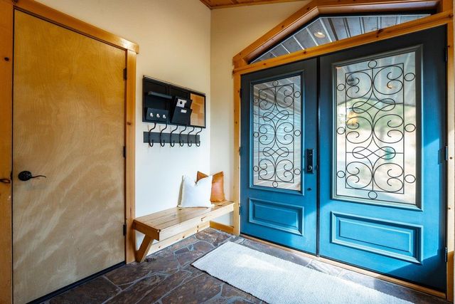 12391 Stockholm Way, Truckee, CA 96161