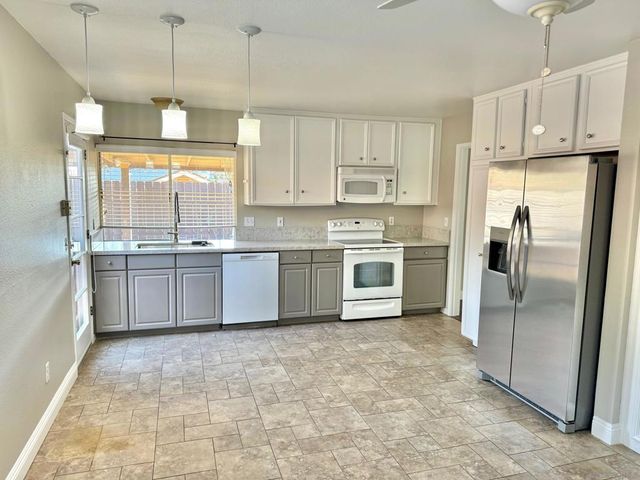 1011 Chestnut, Escondido, CA 92025