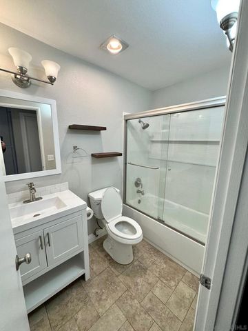 1011 Chestnut, Escondido, CA 92025