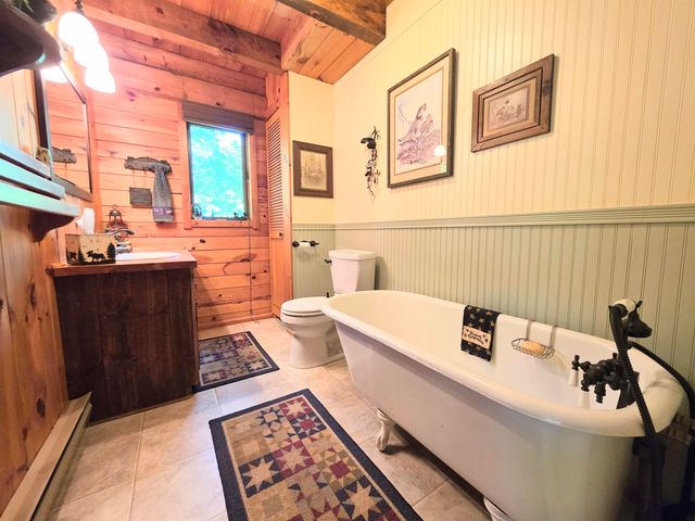 850 Concord Stage Road, Weare, NH 03281
