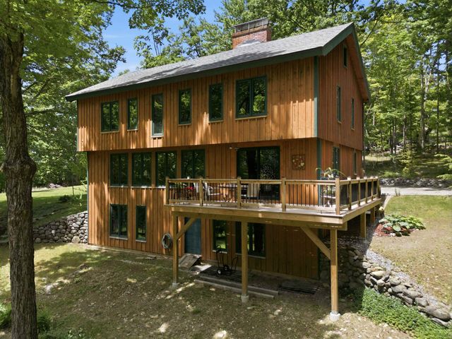 850 Concord Stage Road, Weare, NH 03281