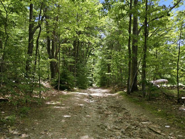 850 Concord Stage Road, Weare, NH 03281